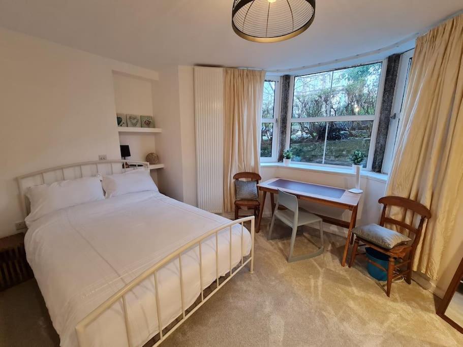 Luxurious Apartment With View Of Carn Brea Redruth Εξωτερικό φωτογραφία