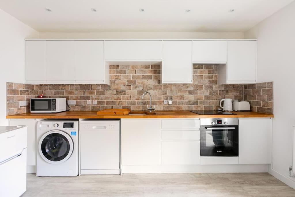 Luxurious Apartment With View Of Carn Brea Redruth Εξωτερικό φωτογραφία