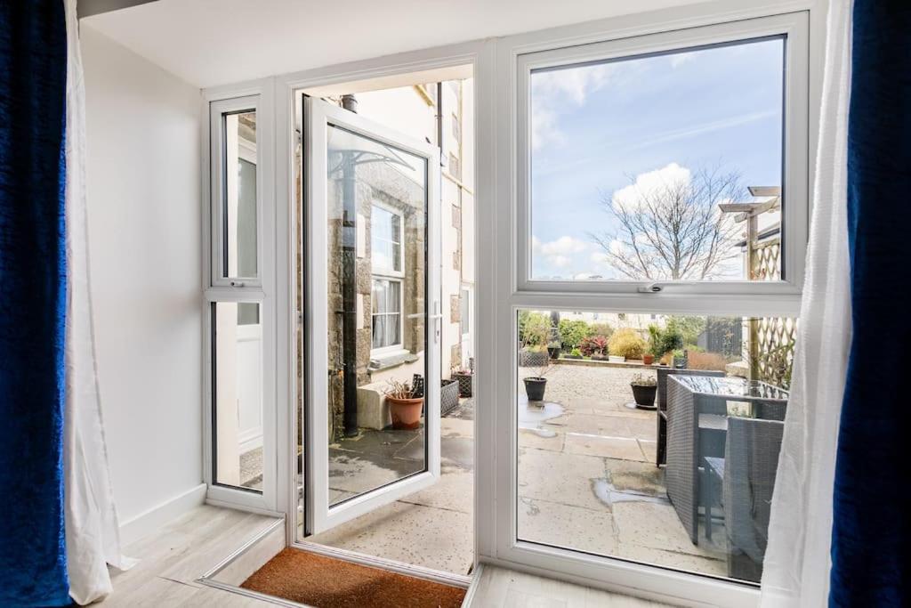 Luxurious Apartment With View Of Carn Brea Redruth Εξωτερικό φωτογραφία