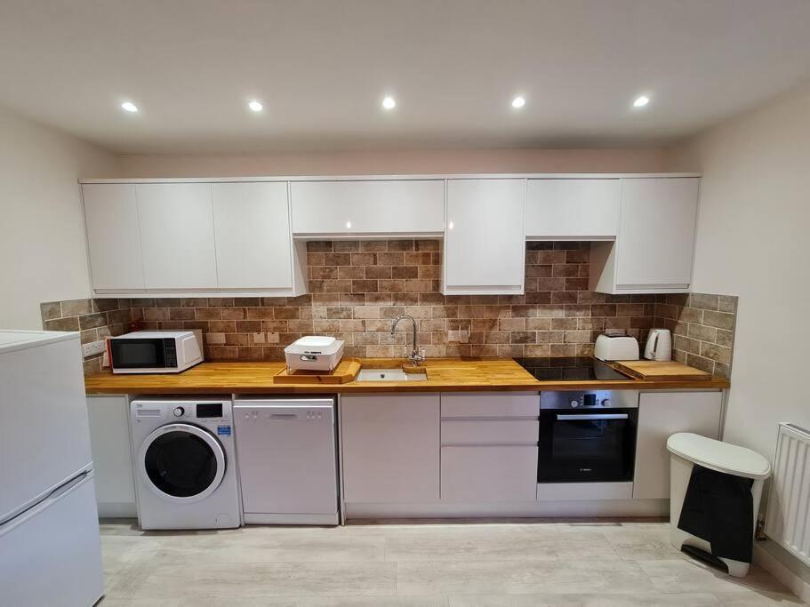 Luxurious Apartment With View Of Carn Brea Redruth Εξωτερικό φωτογραφία